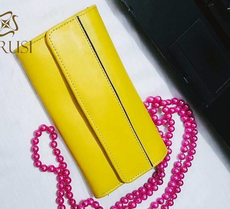 Serusi Aura Clutch Wallet