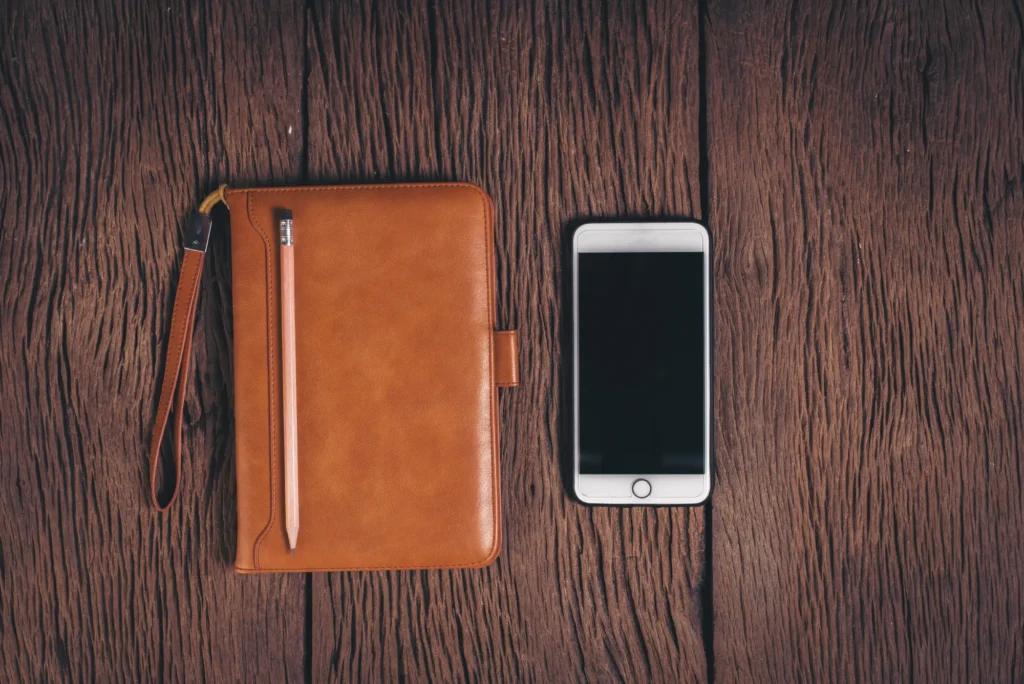 Why a Leather Wallet Is a Better Everyday Investment