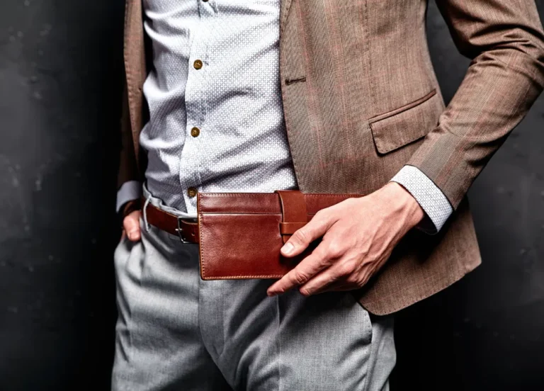 Why a Gray Leather Wallet Is a Great Choice for Men